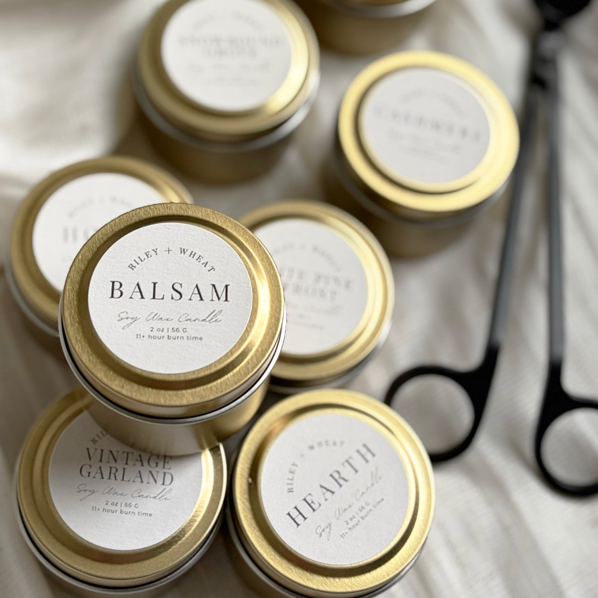Winter travel tins